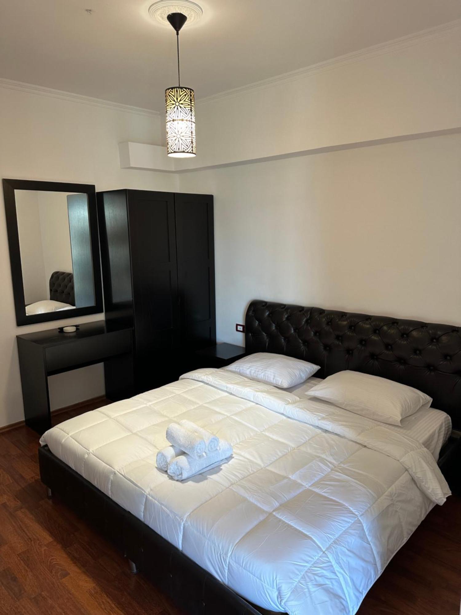 Monte Cristo Hotel With Rooftop Pool Sarande Exterior photo
